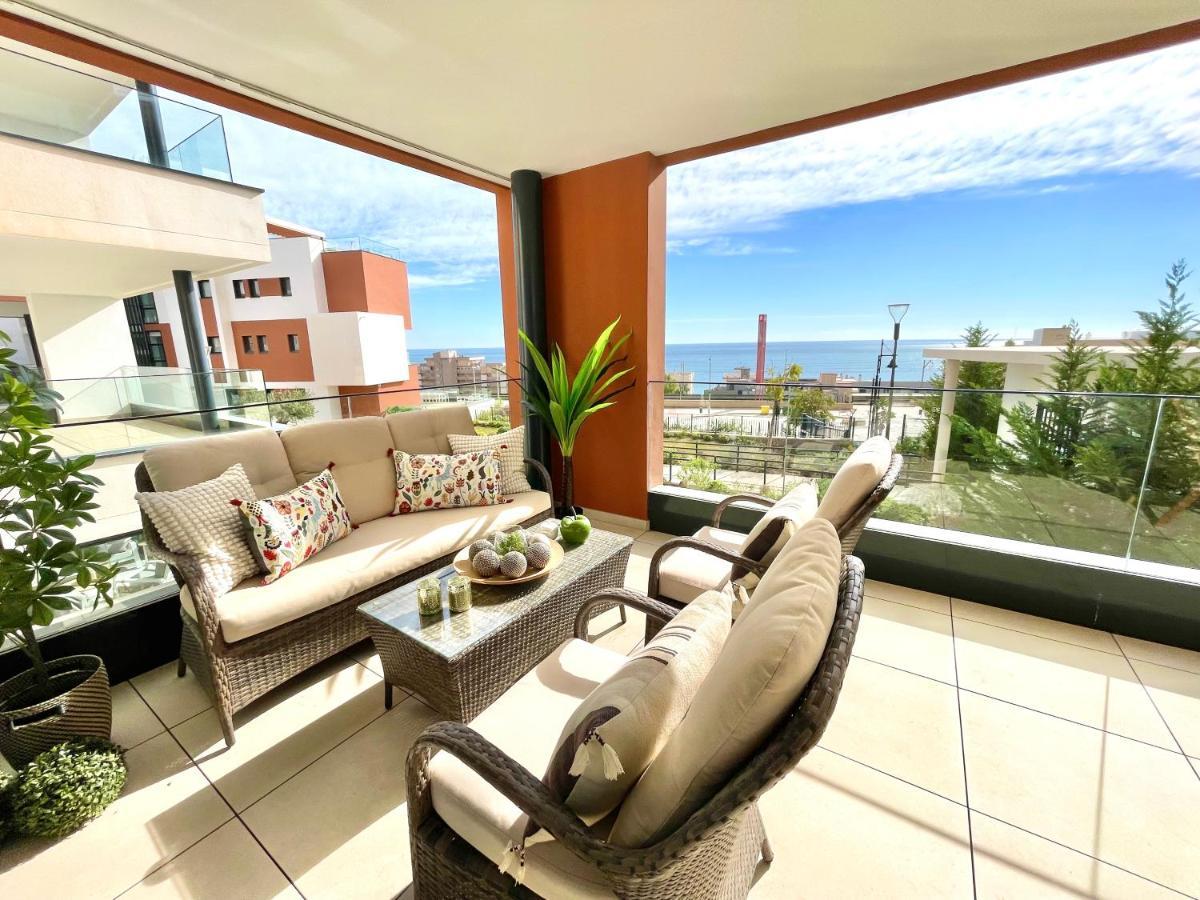 Luxury 3 Bedroom Apartment 300M From The Beach Fuengirola Eksteriør billede