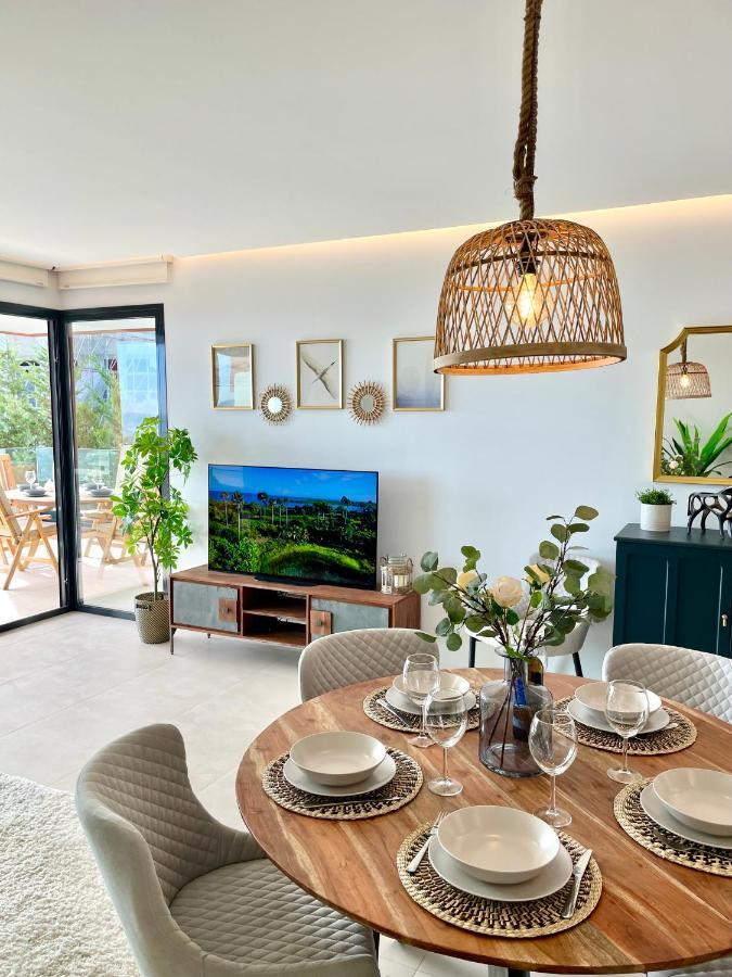 Luxury 3 Bedroom Apartment 300M From The Beach Fuengirola Eksteriør billede